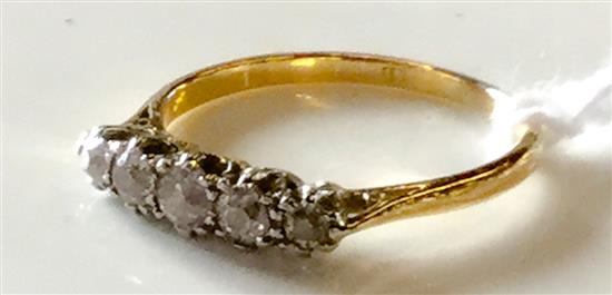 18ct gold and diamond 5-stone ring, old cut in claw setting
